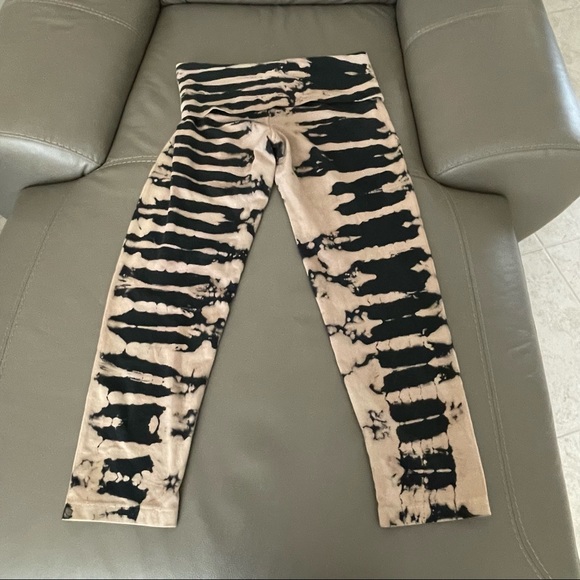 Otomix yoga capri cropped pants Size L - Picture 6 of 10